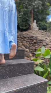 Sandeepa Dhar feet photo thumbnail