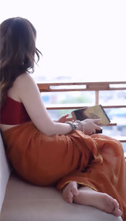 Sandeepa Dhar feet photo thumbnail