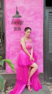 Sandeepa Dhar feet photo thumbnail