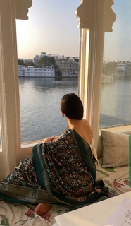 Sandeepa Dhar feet photo thumbnail