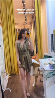 Sandeepa Dhar feet photo thumbnail