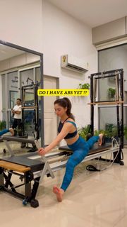 Sandeepa Dhar feet photo thumbnail