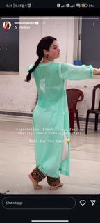 Sandeepa Dhar feet photo thumbnail