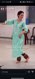 Sandeepa Dhar feet photo thumbnail