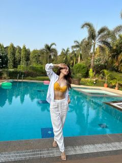 Sandeepa Dhar feet photo 14