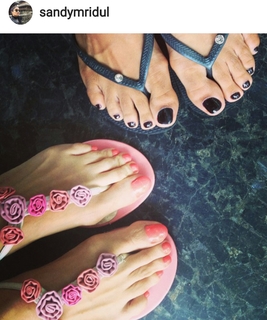 Sandhya Mridul feet photo 19