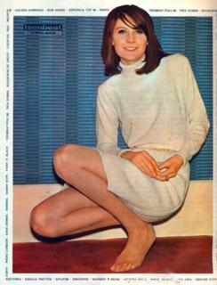 Sandie Shaw feet photo 8