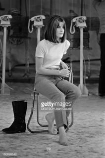 Sandie Shaw feet photo 5