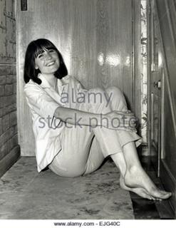 Sandie Shaw feet photo 2