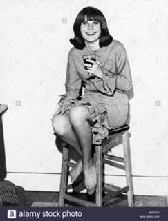 Sandie Shaw feet photo 11