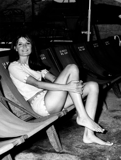 Sandie Shaw feet photo 5