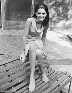 Sandie Shaw feet photo 1