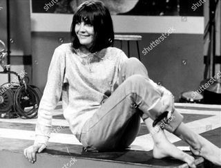 Sandie Shaw feet photo 16