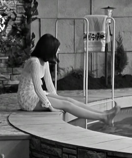 Sandie Shaw feet photo 15