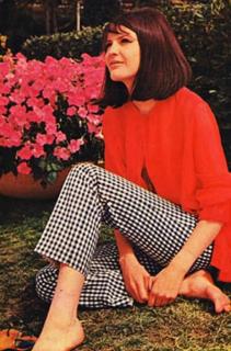 Sandie Shaw feet photo 7