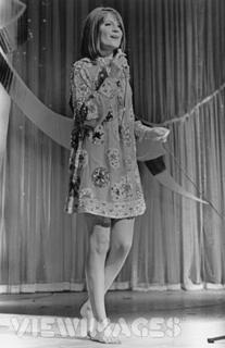 Sandie Shaw feet photo 18