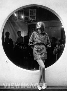 Sandie Shaw feet photo 17