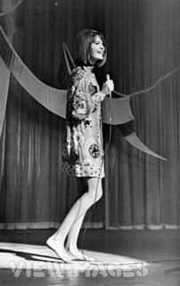 Sandie Shaw feet photo 15