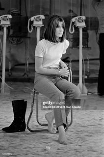 Sandie Shaw feet photo 4