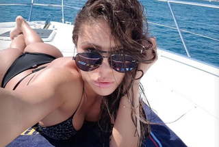 Sandra Afrika feet photo thumbnail