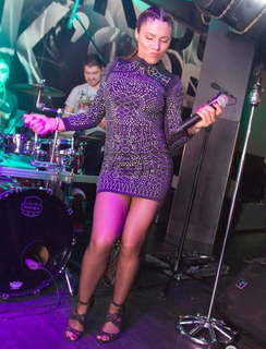 Sandra Afrika feet photo thumbnail