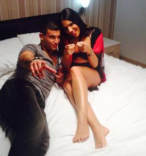 Sandra Afrika feet photo thumbnail