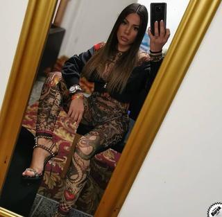 Sandra Afrika feet photo thumbnail