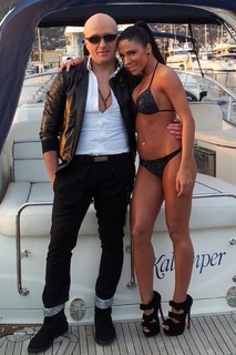 Sandra Afrika feet photo thumbnail