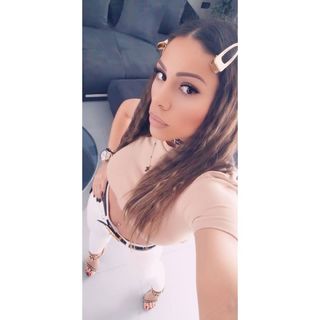 Sandra Afrika feet photo thumbnail