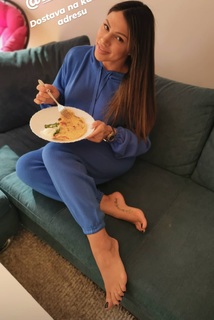 Sandra Afrika feet photo thumbnail