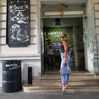 Sandra Afrika feet photo thumbnail