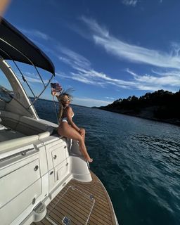 Sandra Afrika feet photo thumbnail