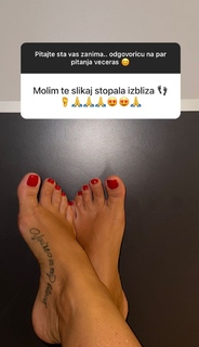 Sandra Afrika feet photo thumbnail