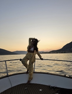 Sandra Afrika feet photo thumbnail