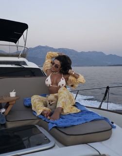 Sandra Afrika feet photo thumbnail