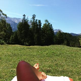 Sandra Ahrabian feet photo 4