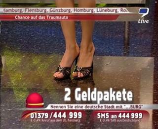 Sandra Ahrabian feet photo 8