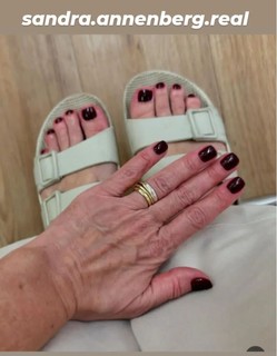 Sandra Annenberg feet photo 8