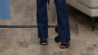 Sandra Bennett feet photo 14