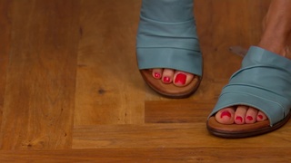 Sandra Bennett feet photo 5