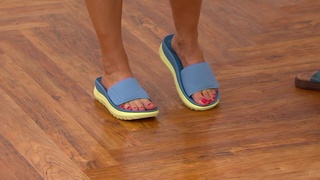 Sandra Bennett feet photo 9