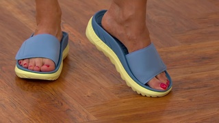 Sandra Bennett feet photo 1