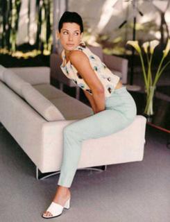 Sandra Bullock feet photo thumbnail