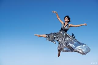 Sandra Bullock feet photo thumbnail
