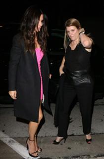 Sandra Bullock feet photo thumbnail