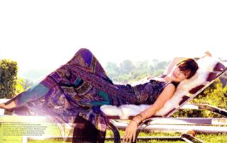 Sandra Bullock feet photo thumbnail