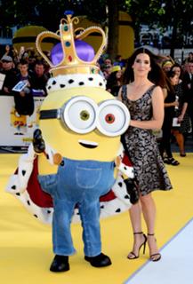 Sandra Bullock feet photo thumbnail