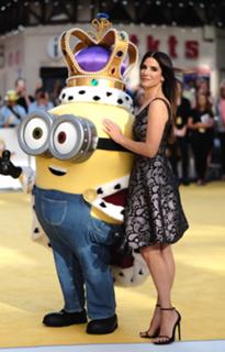 Sandra Bullock feet photo thumbnail