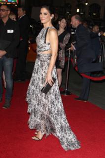 Sandra Bullock feet photo thumbnail