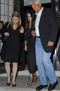 Sandra Bullock feet photo thumbnail